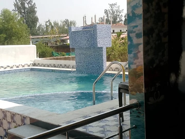 Swimming Pool Deck
